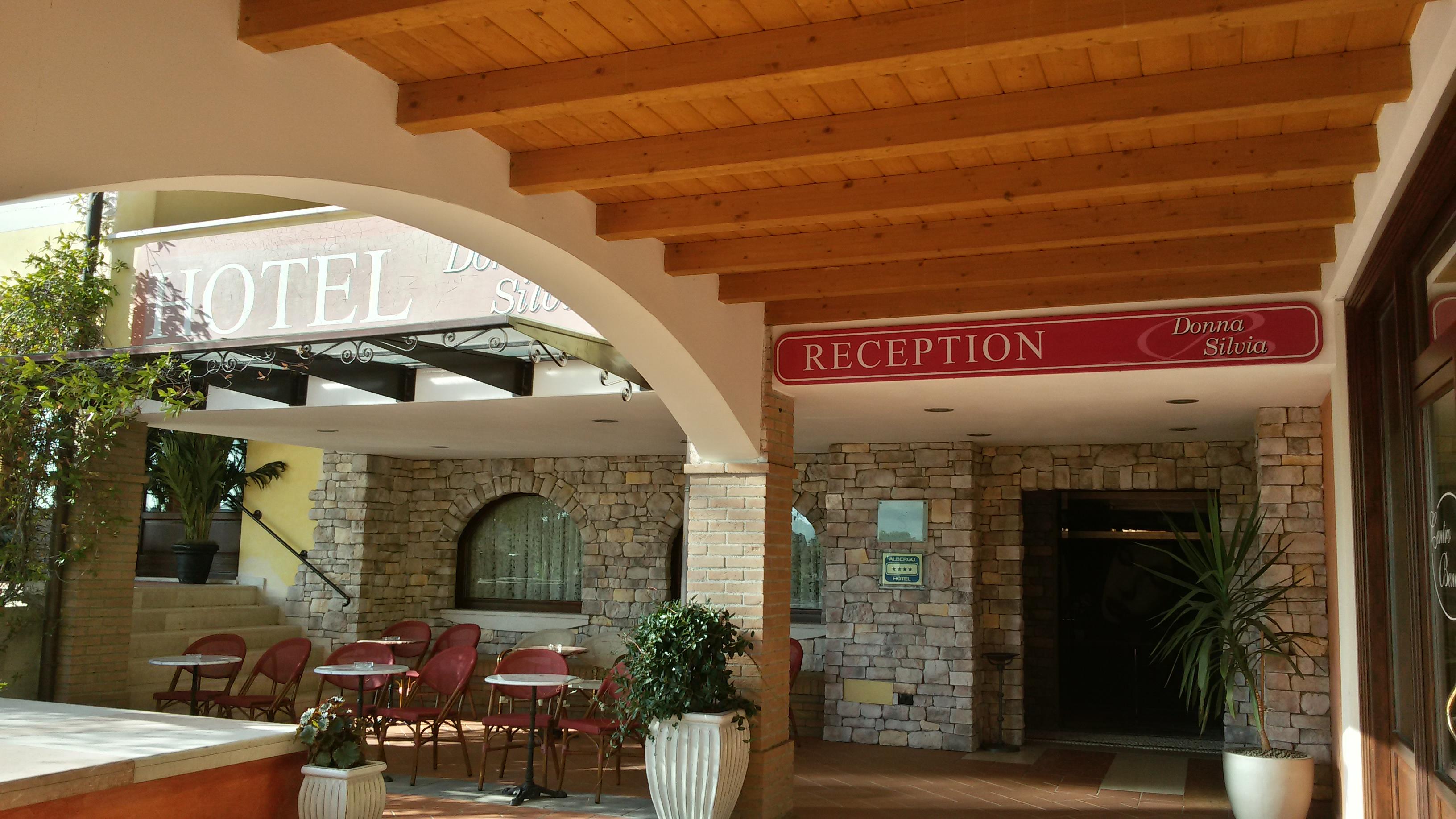 Ahg Donna Silvia Wellness Hotel Manerba del Garda Eksteriør bilde