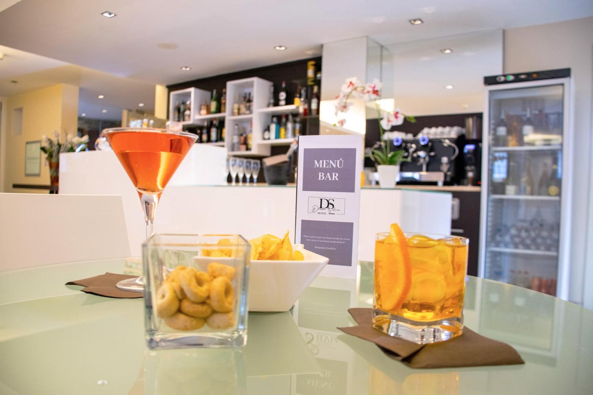 Ahg Donna Silvia Wellness Hotel Manerba del Garda Eksteriør bilde